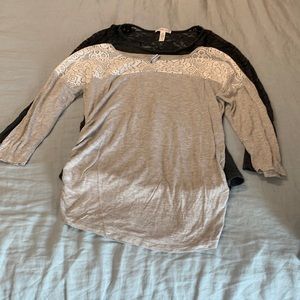 Bundle of 2 sz medium long sleeve t-shirts